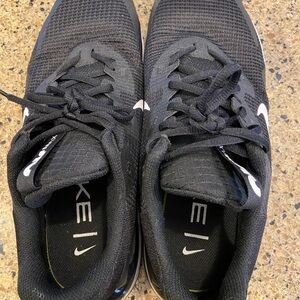 Men’s Nike Air Max Alpha Trainer 5. Size 10. Worn twice forgot about them.